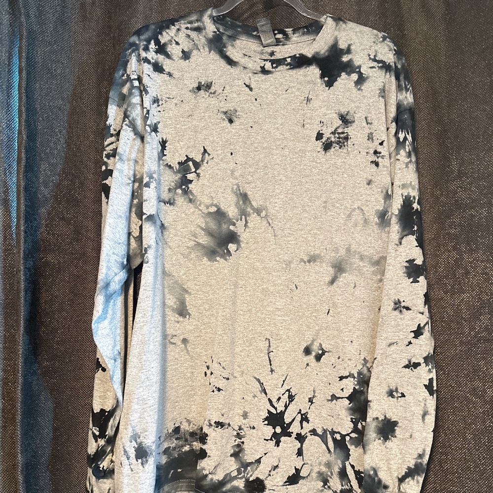 NEW X Large Long Sleeve Tie Dye Gray Tee